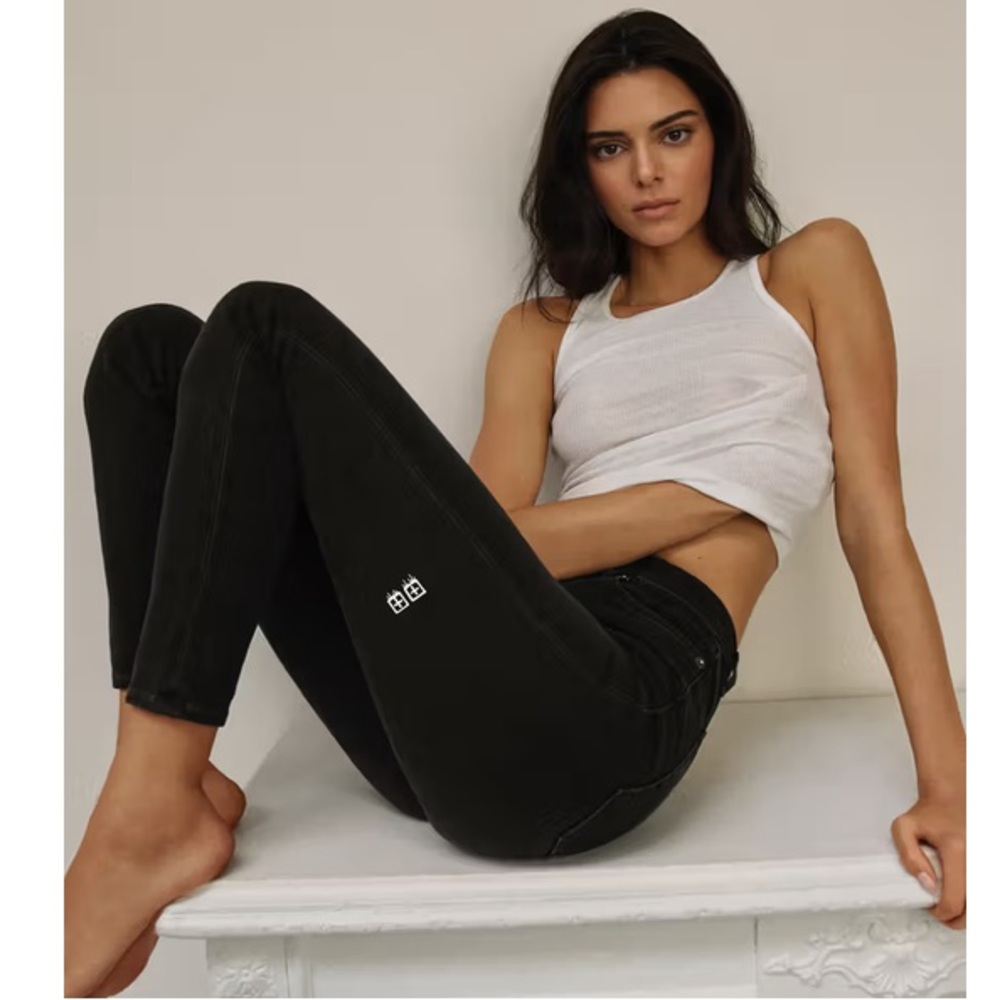 NWOT Kendall Jenner hi waisted skinny jeans